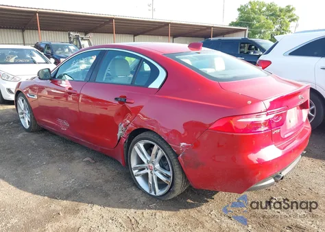 2017 Jaguar Xe Premium z USA, uszkodzony, nr VIN SAJAD4BV9HA970994